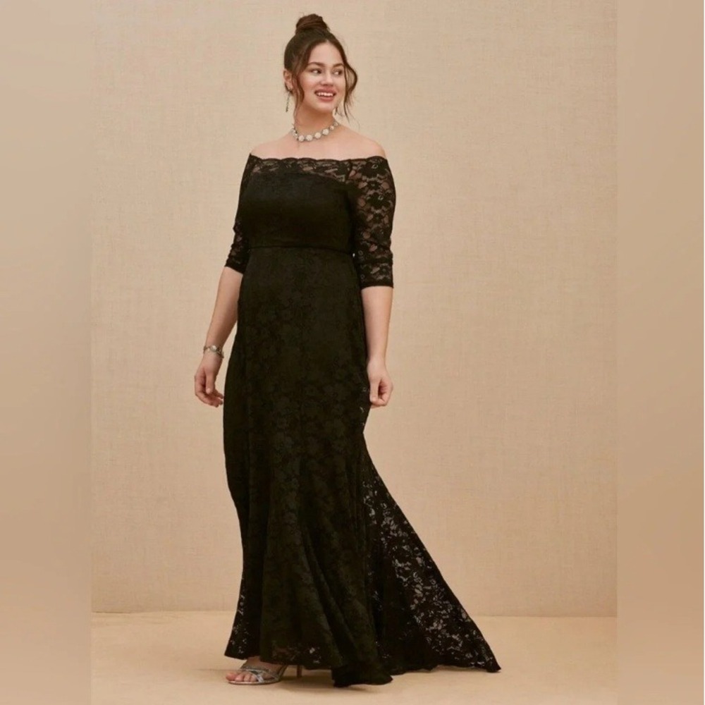 Torrid Lace Gown Women 20 Black Floral Square Illusion Formal Goth Dark Romantic